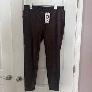 HUE Women's Dark Brown Corduroy Legging